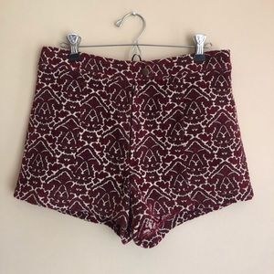 Patterned high waisted shorts